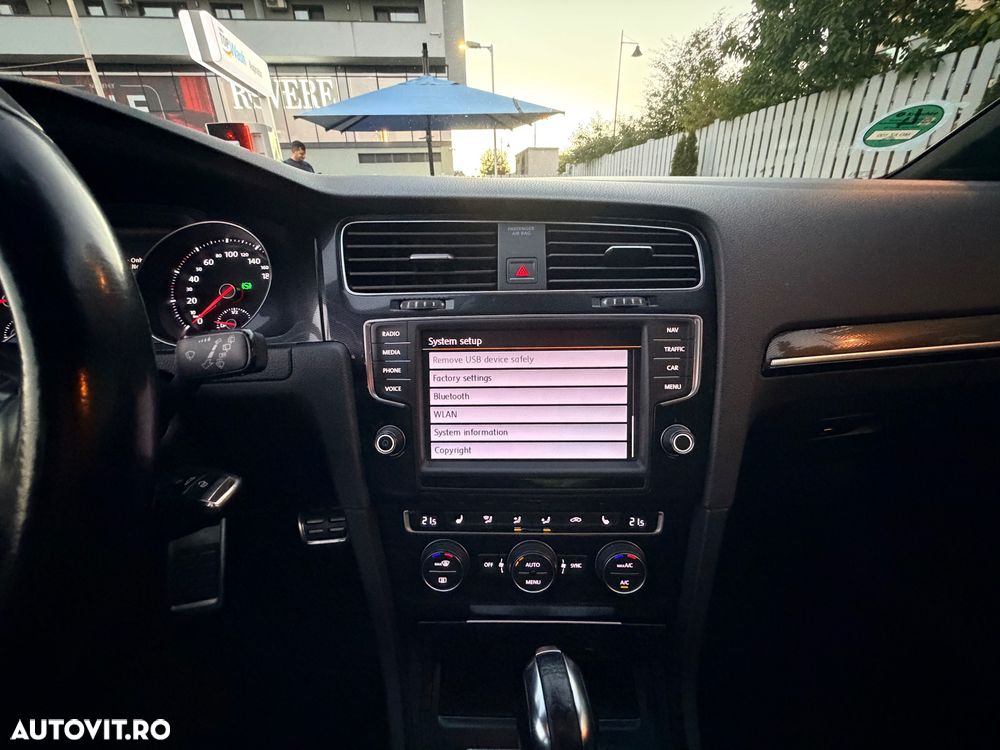 Volkswagen Golf 2.0 TDI DPF BMT DSG GTD - 10