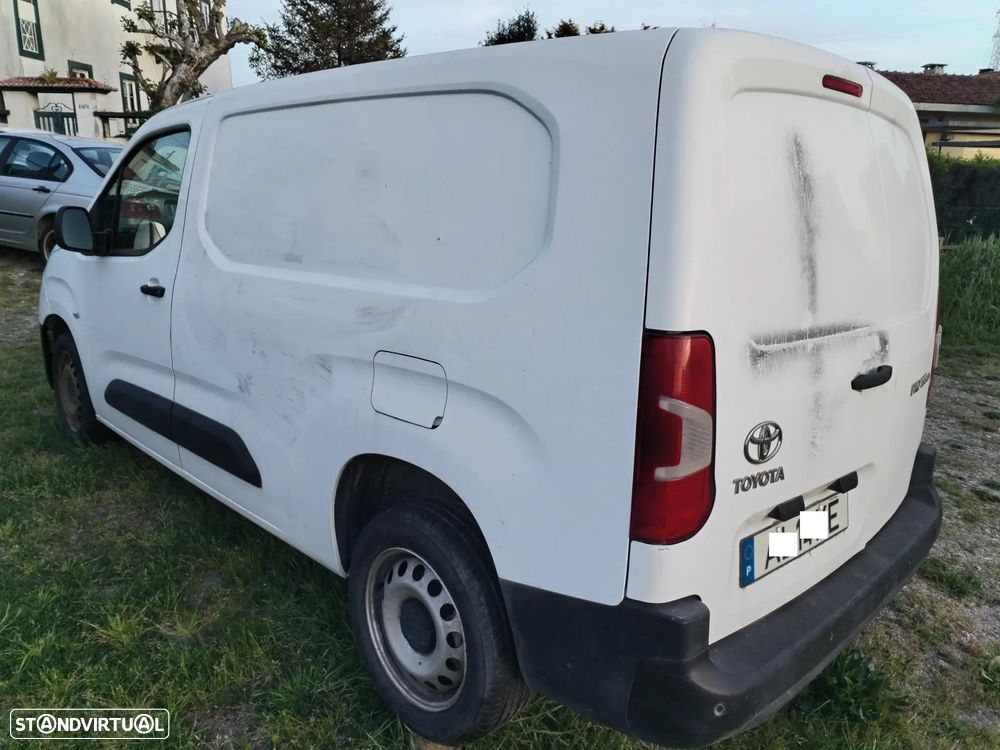 Toyota Proace 1.5D 3LG longa já c/ iva - 8