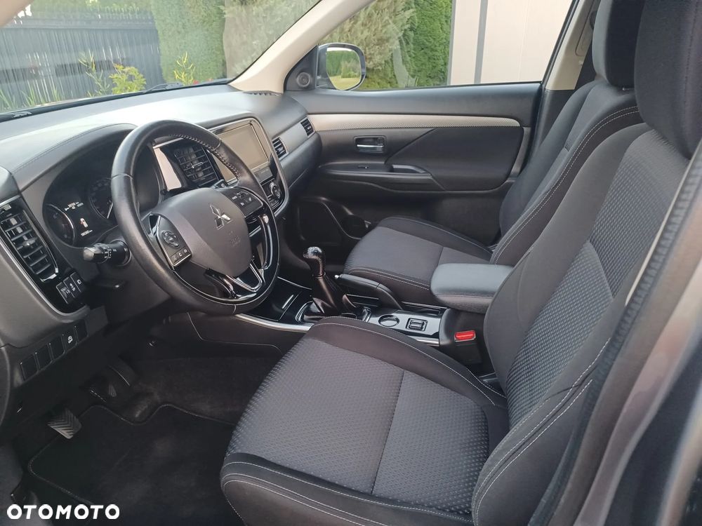 Mitsubishi Outlander 2.0 2WD Edition 100 - 8
