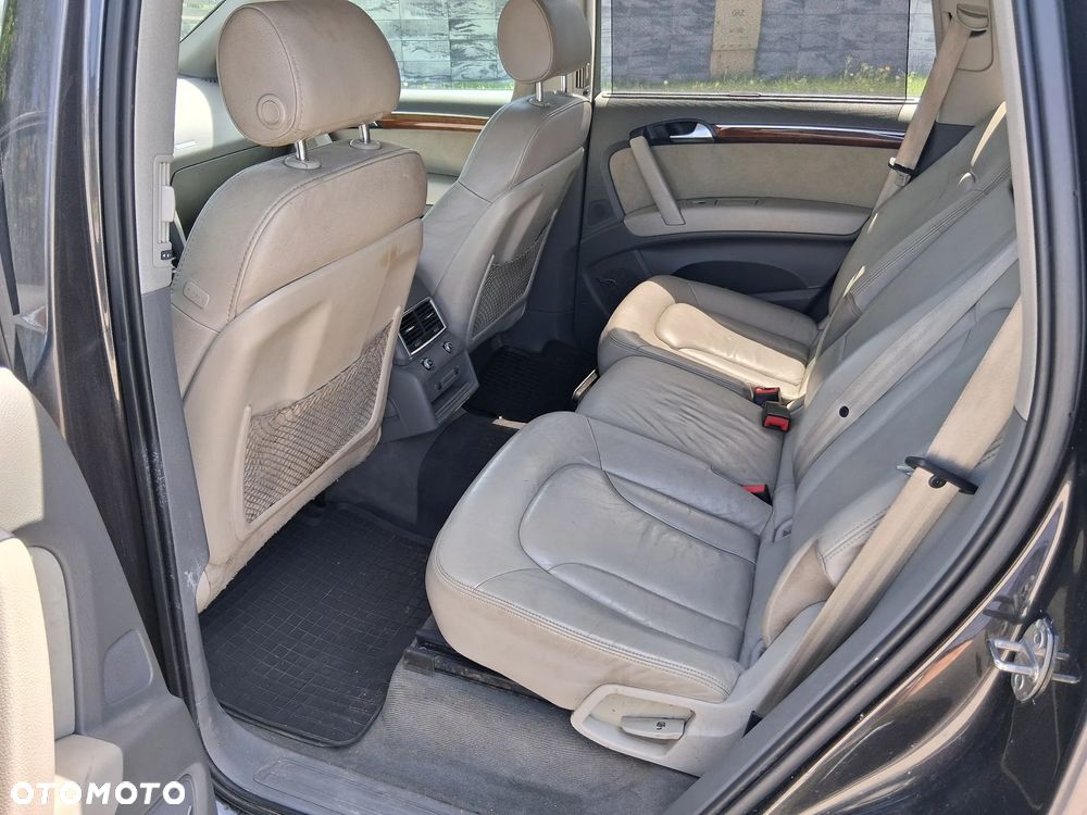 Audi Q7 - 8