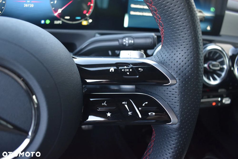 Mercedes-Benz CLA 200 7G-DCT - 26