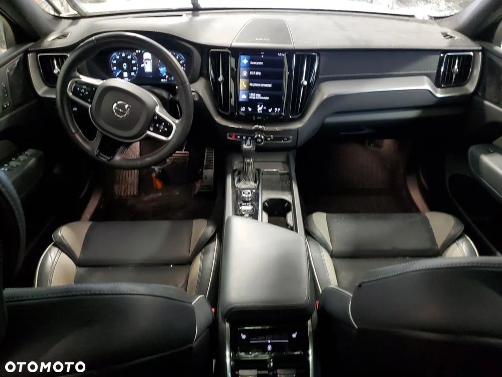 Volvo XC 60 T5 AWD Geartronic RDesign - 8
