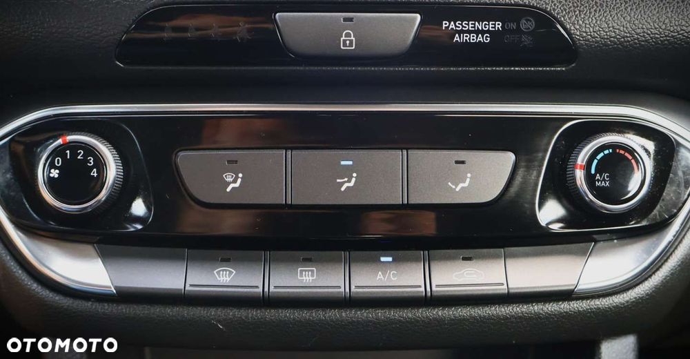 Hyundai i30 - 24