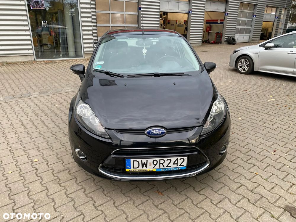 Ford Fiesta 2012 photo 3