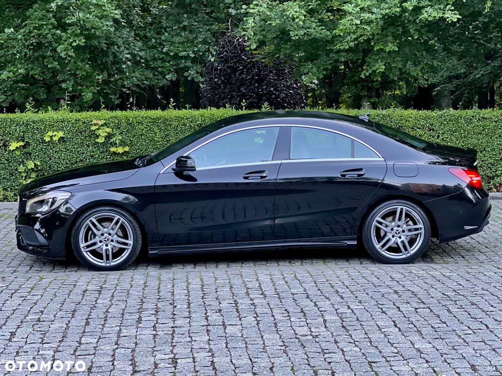 Mercedes-Benz CLA 200 7G-DCT AMG Line - 19