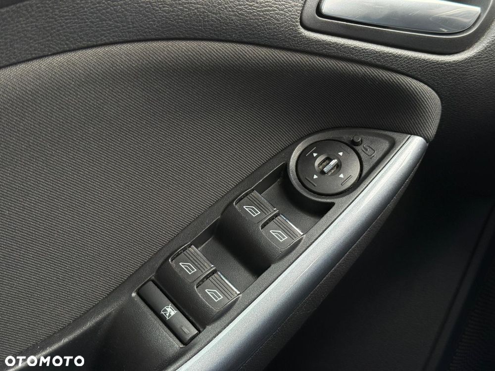 Ford Focus 1.6 TI-VCT Titanium - 16