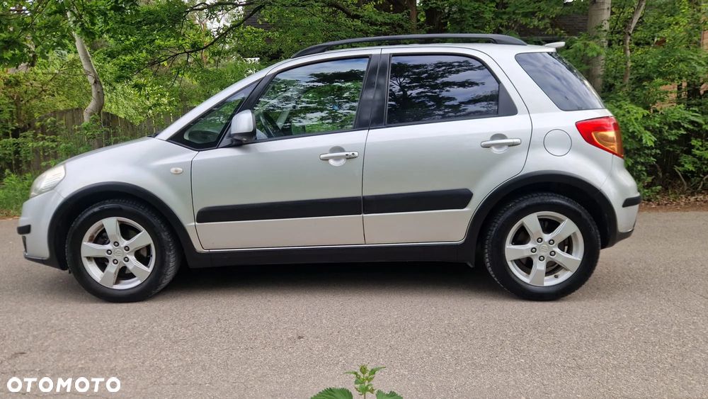 Suzuki SX4 1.6 Premium - 8