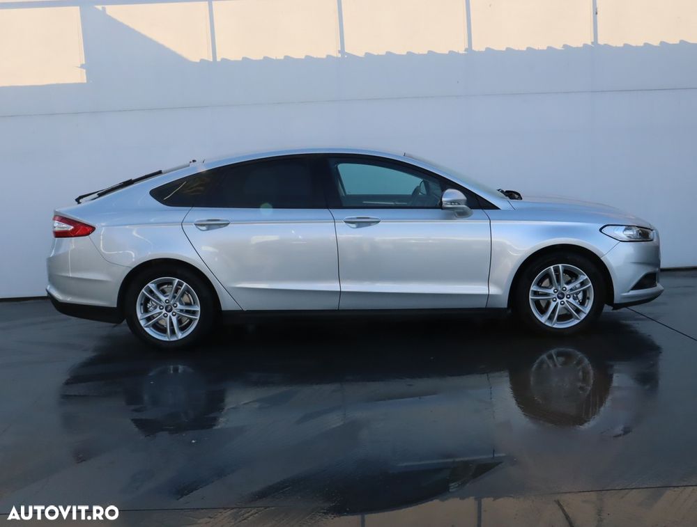 Ford Mondeo 2.0 TDCi Powershift Trend - 3