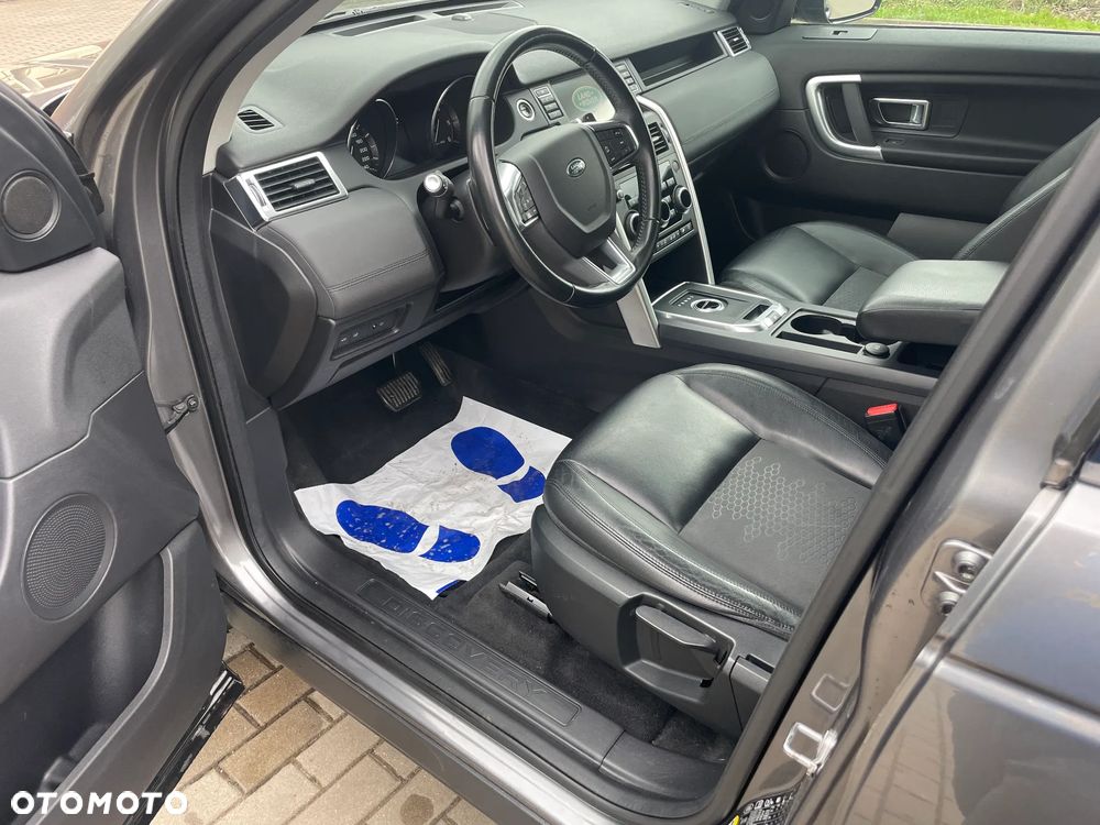 Land Rover Discovery Sport - 11