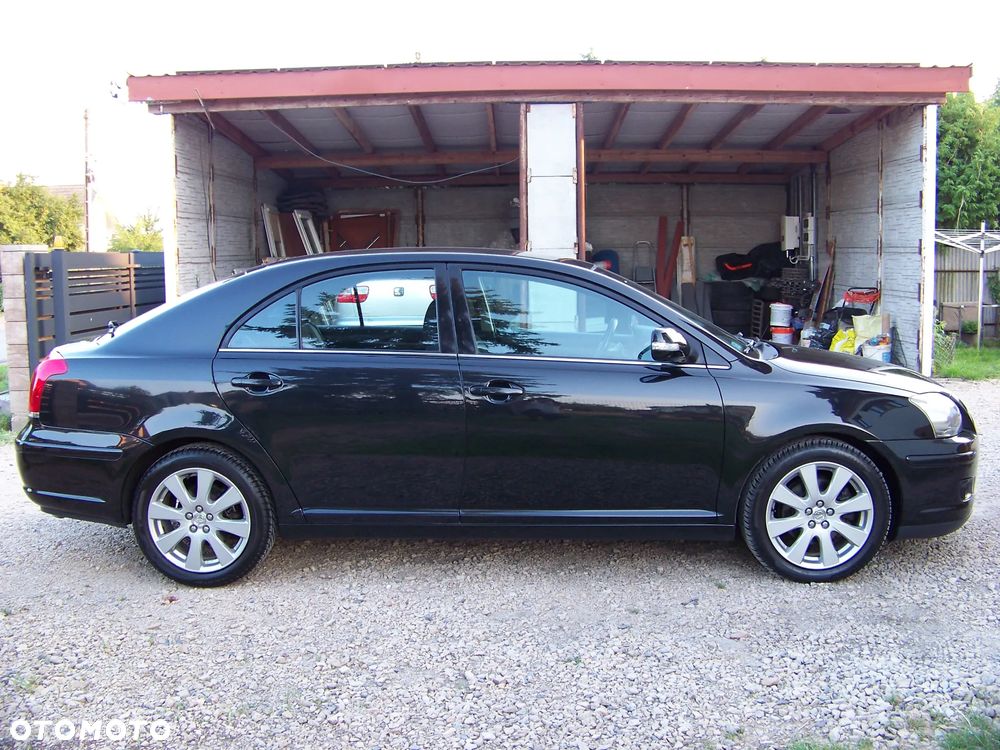 Toyota Avensis 2.0 D-4D - 8