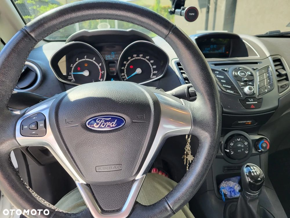 Ford Fiesta 1.4 Trend - 10