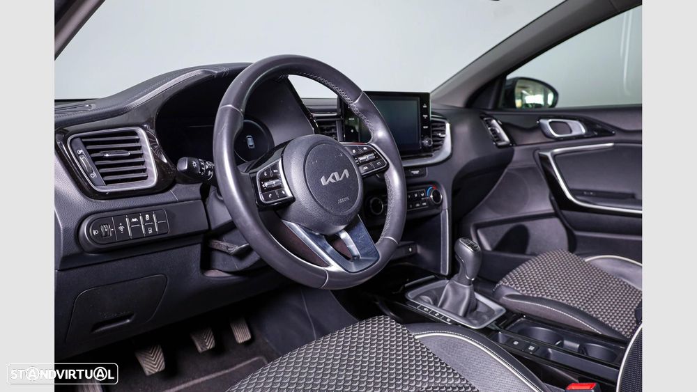 Kia Ceed SW 1.0 T-GDI Sport - 11