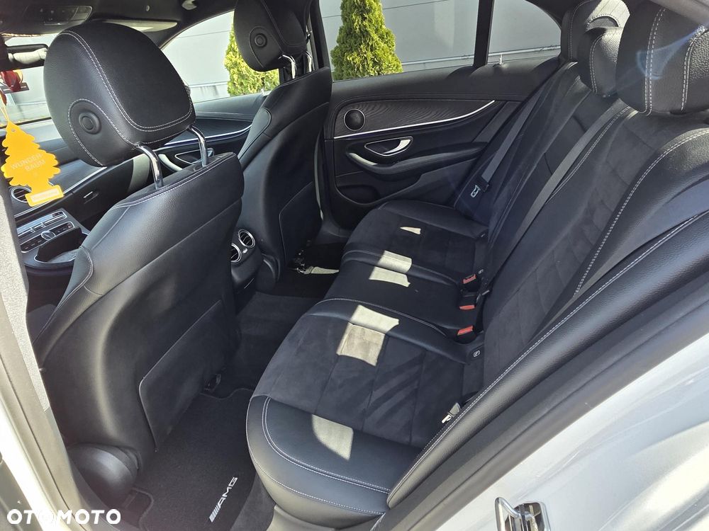 Mercedes-Benz Klasa E 220 d 4-Matic 9G-TRONIC - 9