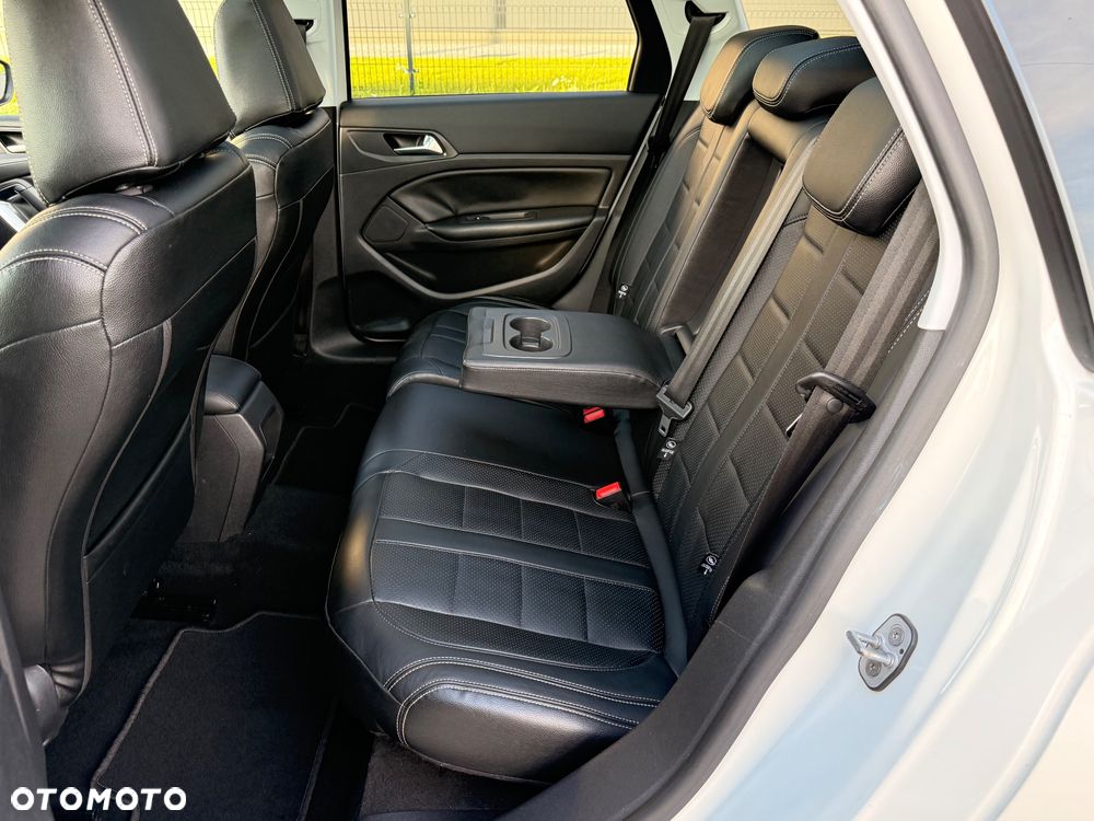 Peugeot 308 1.6 BlueHDi Allure S&S - 27