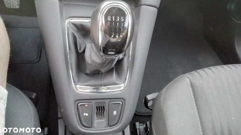 Opel Zafira 2016