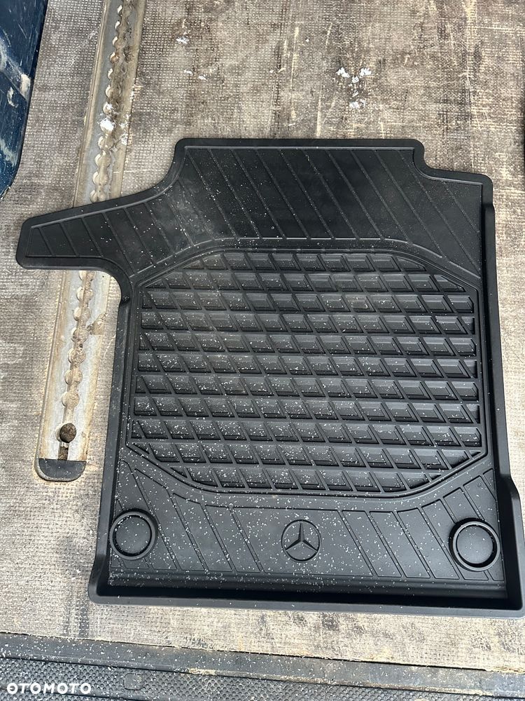 MERCEDES 447 v klasa metris  Vito gumowe dywaniki ORYGINALNE MB - 2