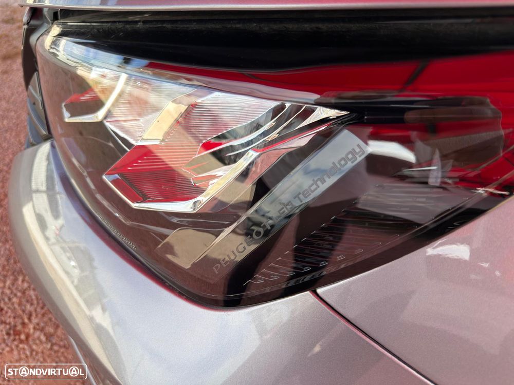 Peugeot 2008 PureTech 130 EAT8 Allure Pack - 12