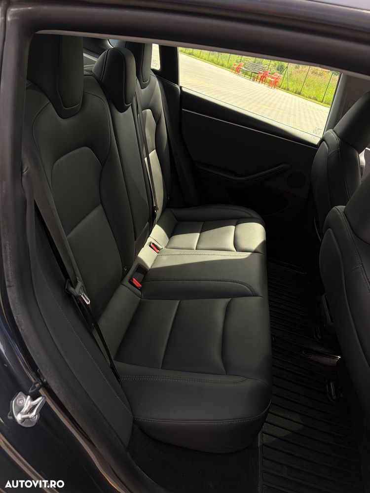 Tesla Model 3 RWD - 9