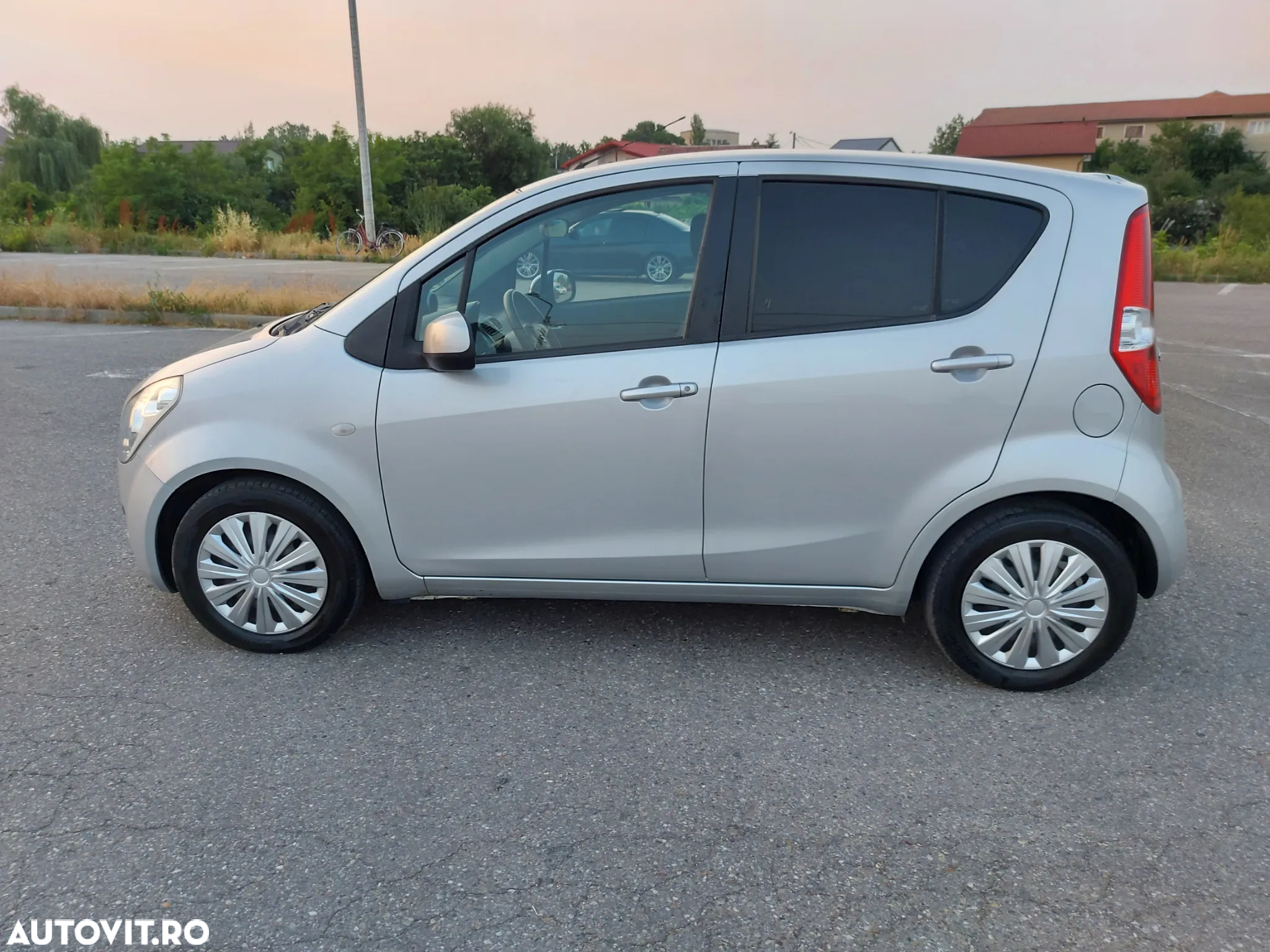 Suzuki Splash - 4
