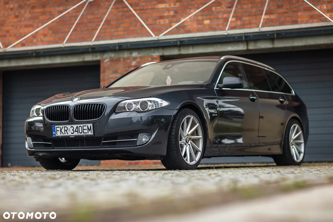 BMW Seria 5 530d xDrive - 2