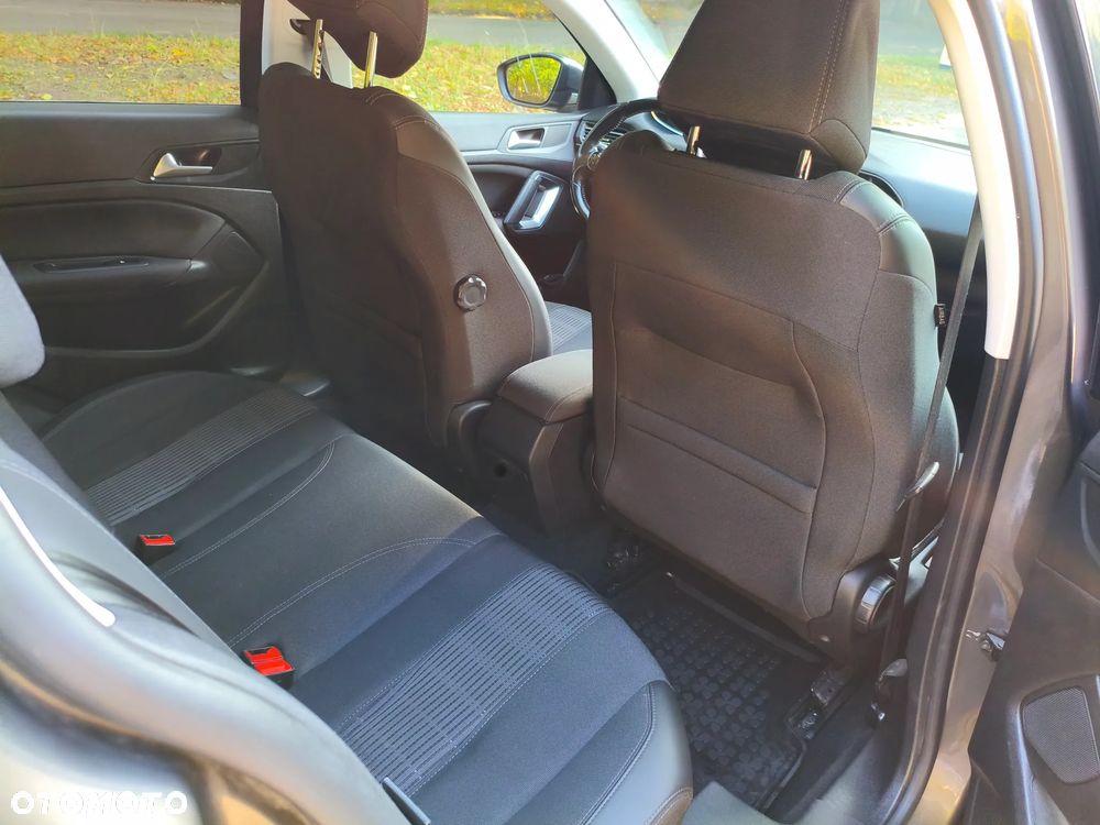 Peugeot 308 SW 1.2 PureTech GPF Allure S&S - 9