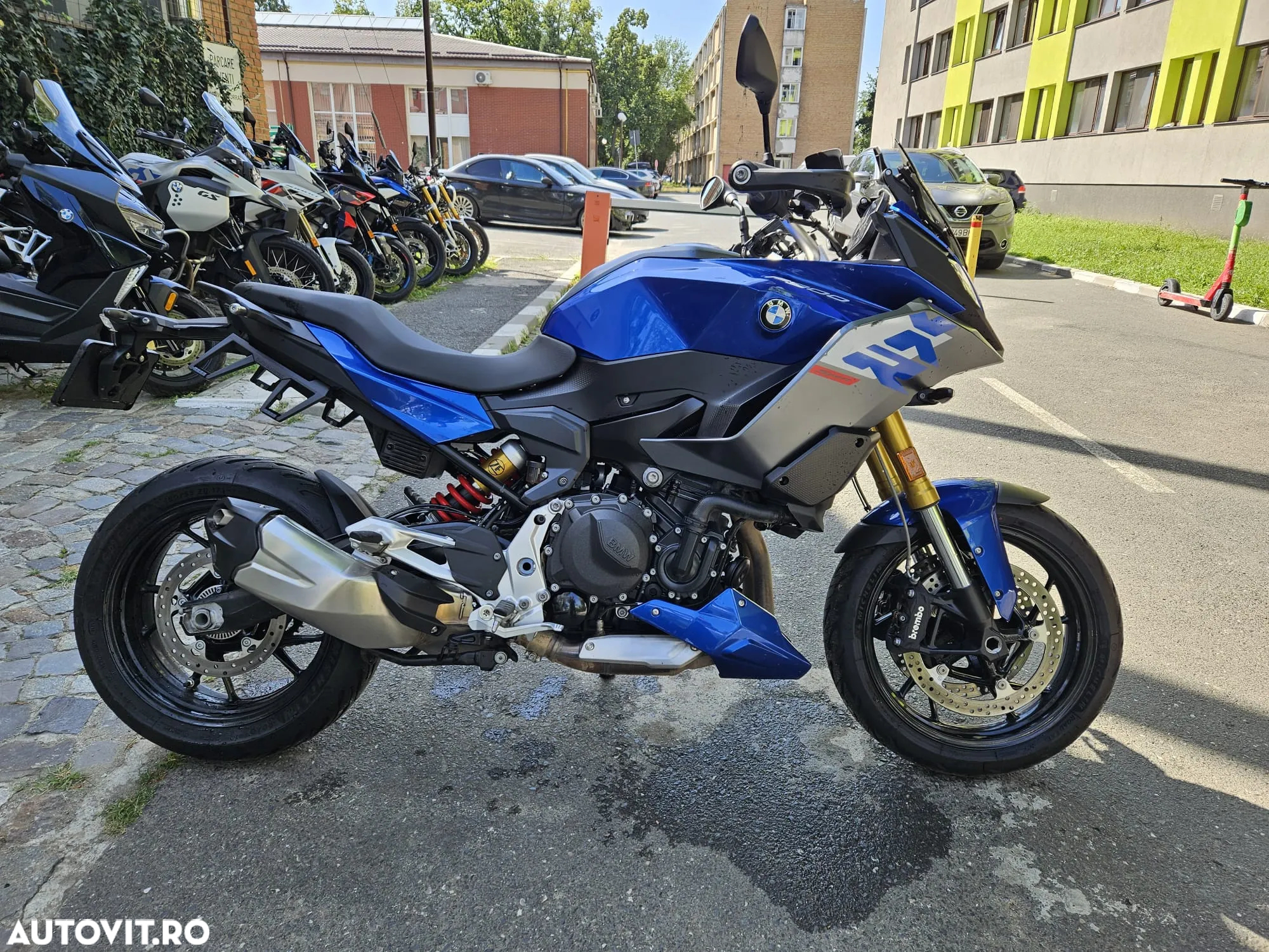 BMW F900XR - 4