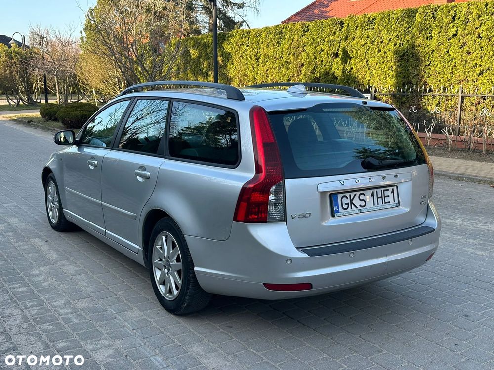 Volvo V50 1.6D DPF DRIVe Kinetic - 4
