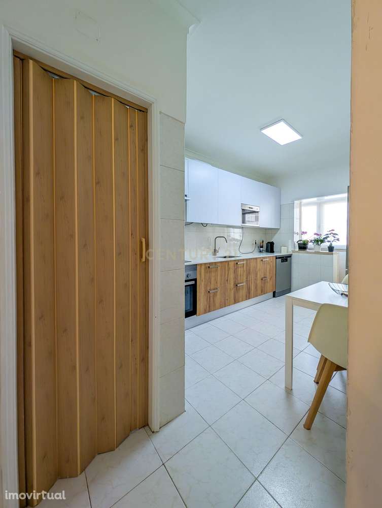 Paio Pires - Apartamento 3 assoalhadas renovado - Grande imagem: 5/26