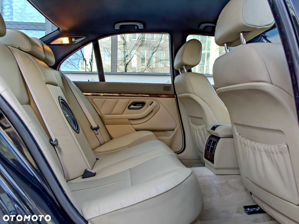BMW Seria 5 - 35