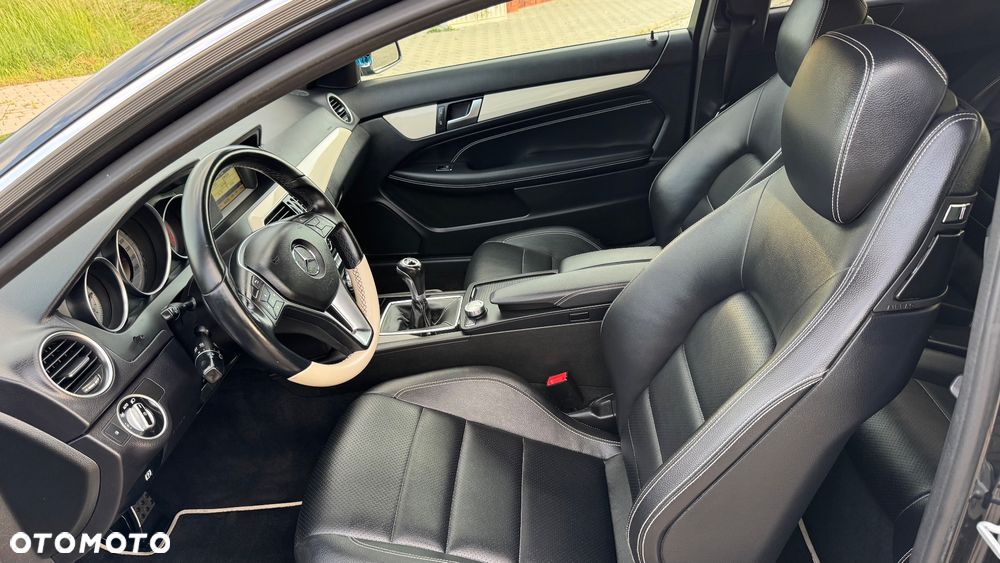 Mercedes-Benz Klasa C 180 BlueEFFICIENCY - 21