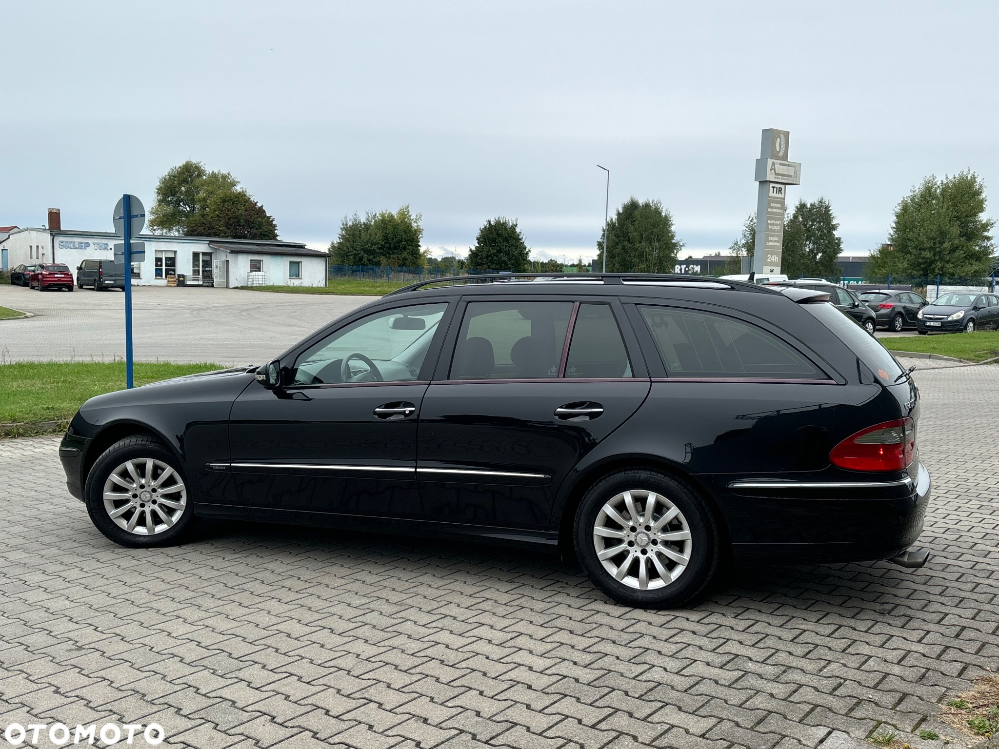 Mercedes-Benz Klasa E 200 T Kompressor Elegance - 12