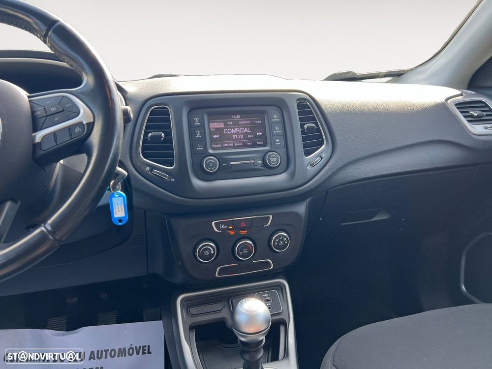 Jeep Compass 1.3 T Sport - 11