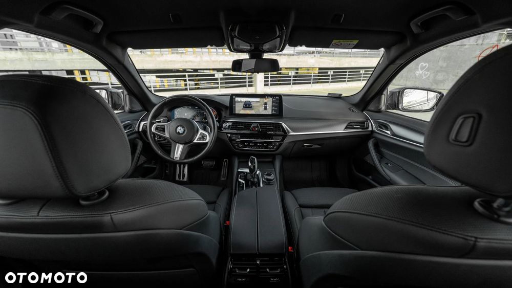 BMW Seria 5 520d xDrive M Sport sport - 5