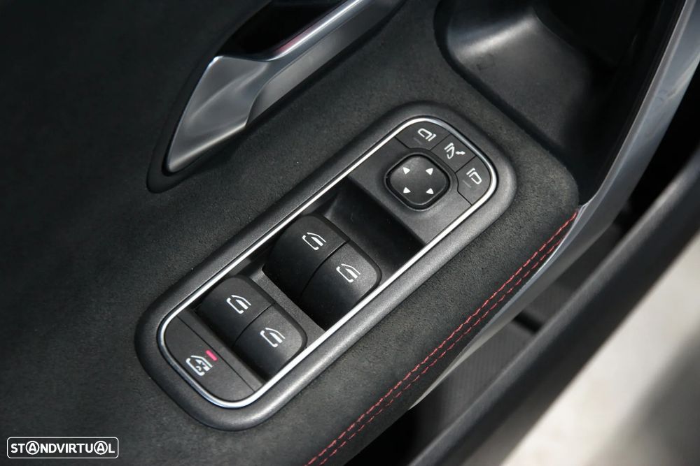 Mercedes-Benz A 250 e AMG Line - 14