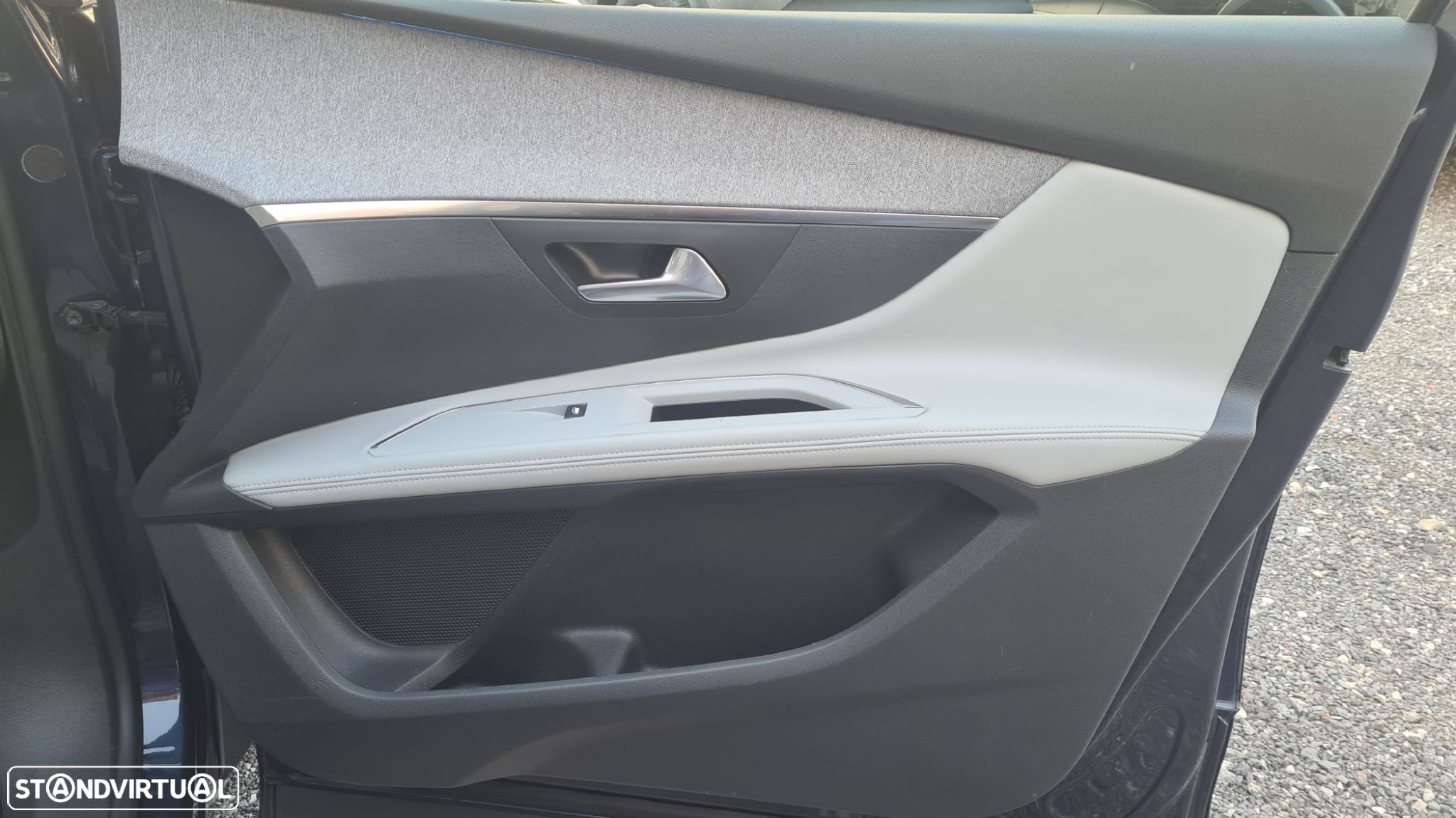 Peugeot 5008 1.5 BlueHDi Allure EAT8 - 44