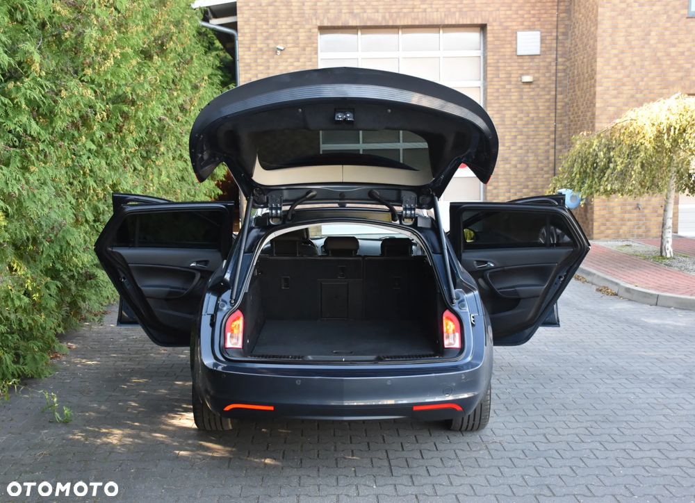 Opel Insignia 2.0 CDTI Cosmo ecoFLEX - 16