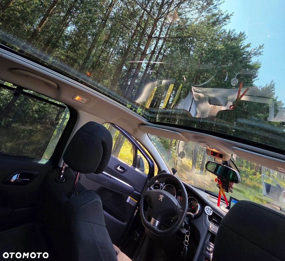 Peugeot 5008 2.0 HDi Allure 7os - 17