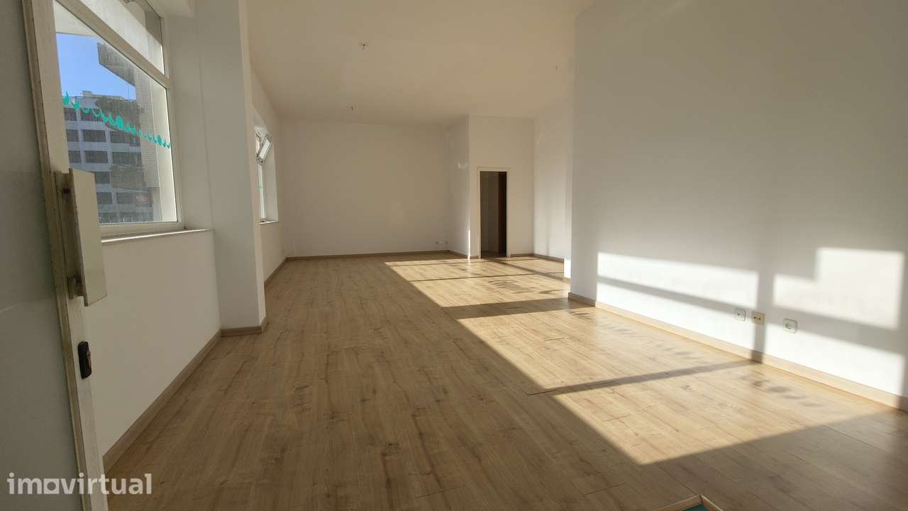 Loja com cave - Grande imagem: 2/5