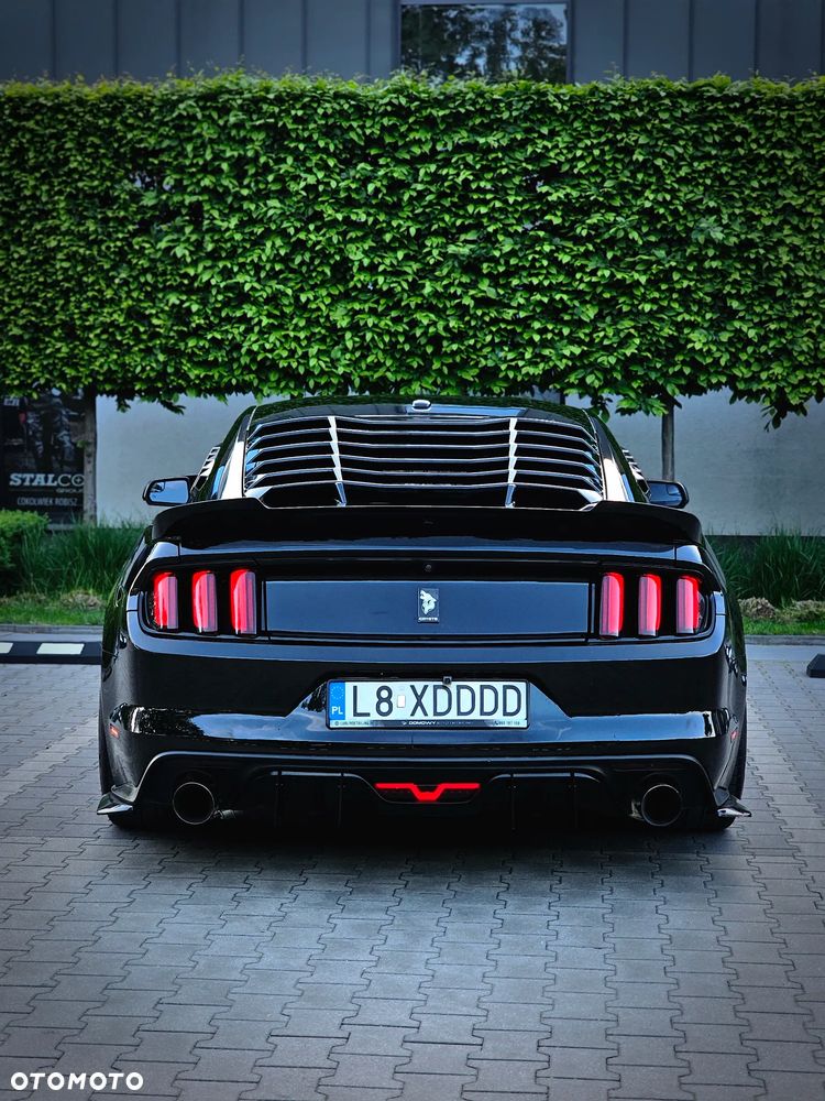Ford Mustang 5.0 V8 GT - 5