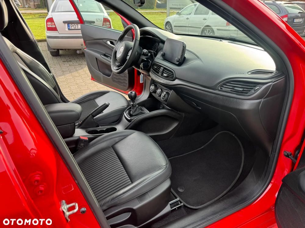 Fiat Tipo 1.4 T-Jet 16v Sport - 16