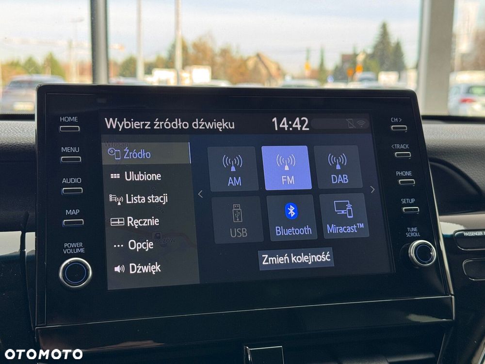 Toyota Camry 2.5 Hybrid Executive CVT - 27