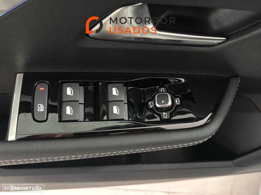 Opel Astra Sports Tourer - 10