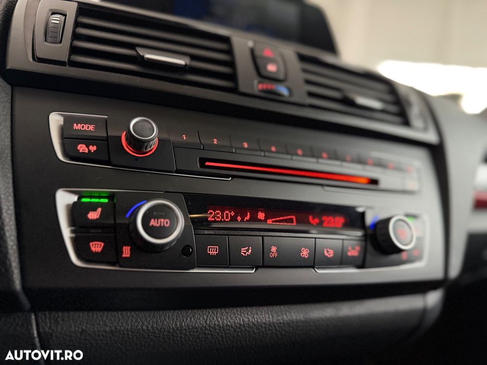 BMW Seria 1 118d Sport Line - 22