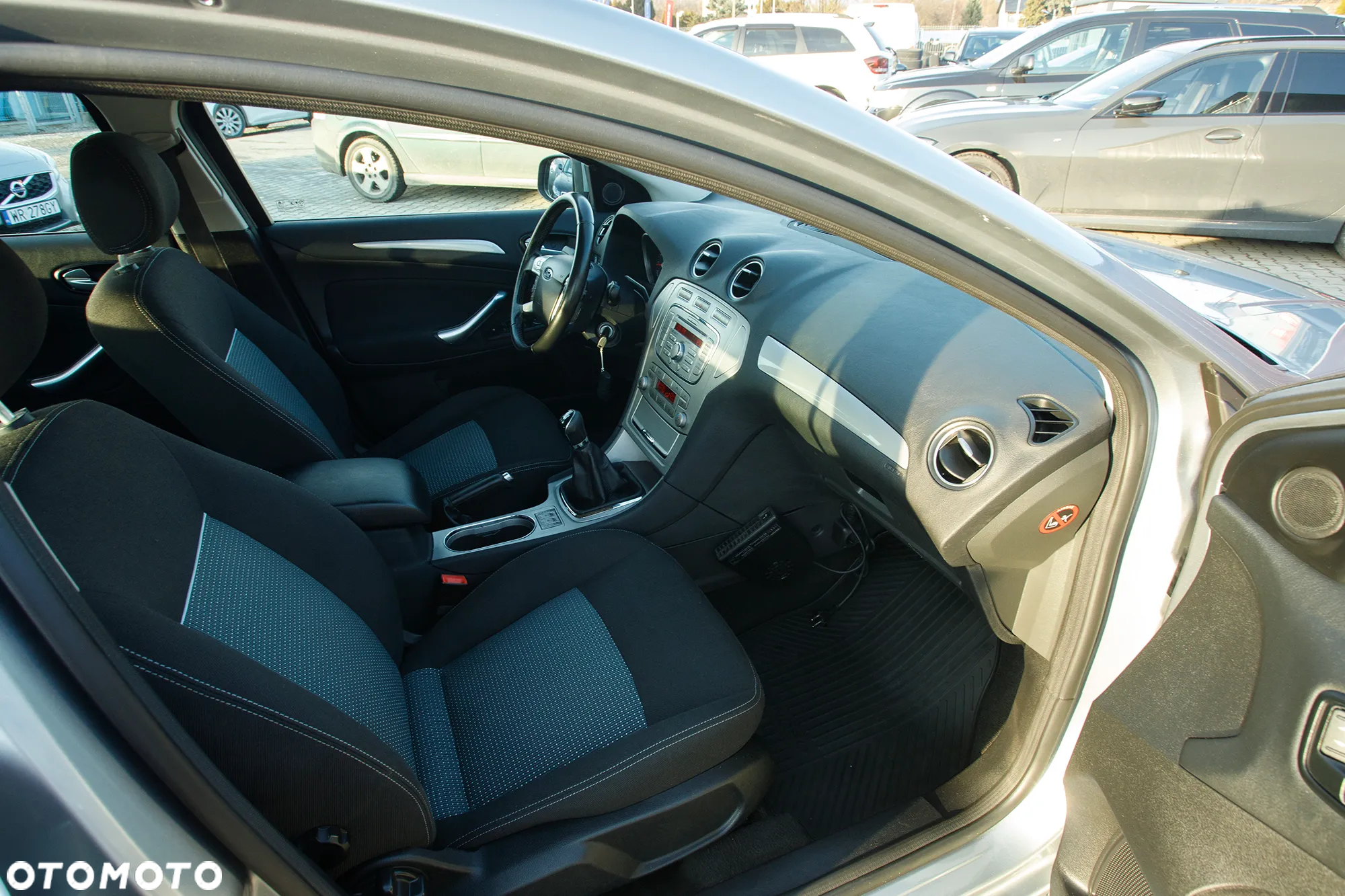 Ford Mondeo 2.0 FF Titanium - 28
