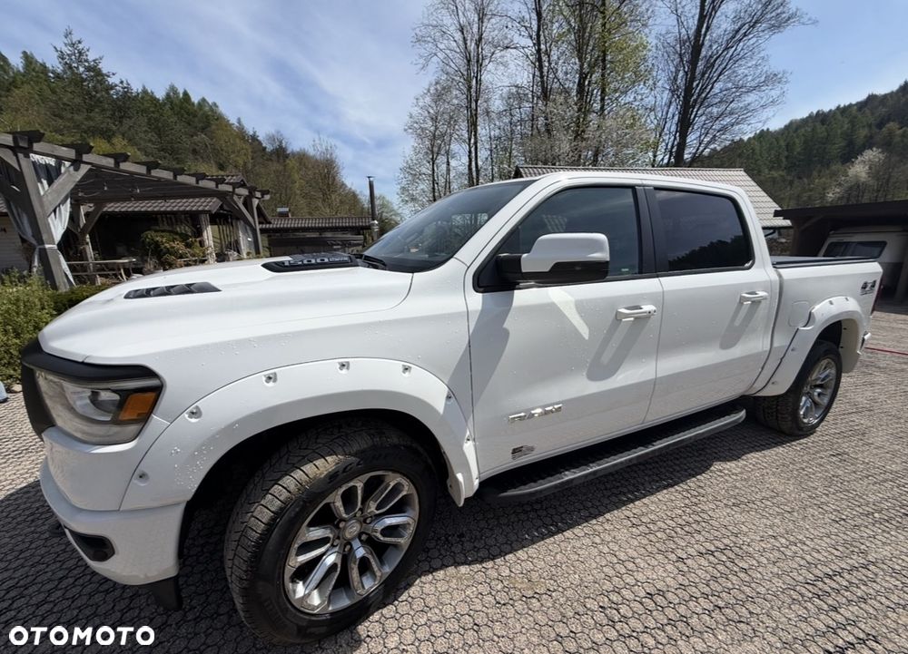 RAM 1500 Crew Cab Shortbed Laramie - 14