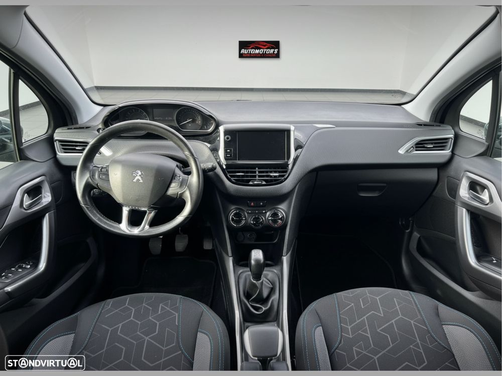Peugeot 2008 1.2 PureTech Allure - 15