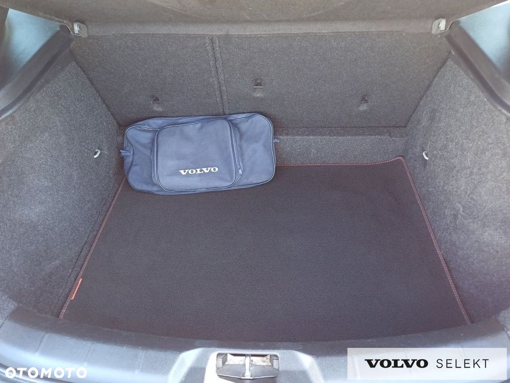 Volvo V40 - 19