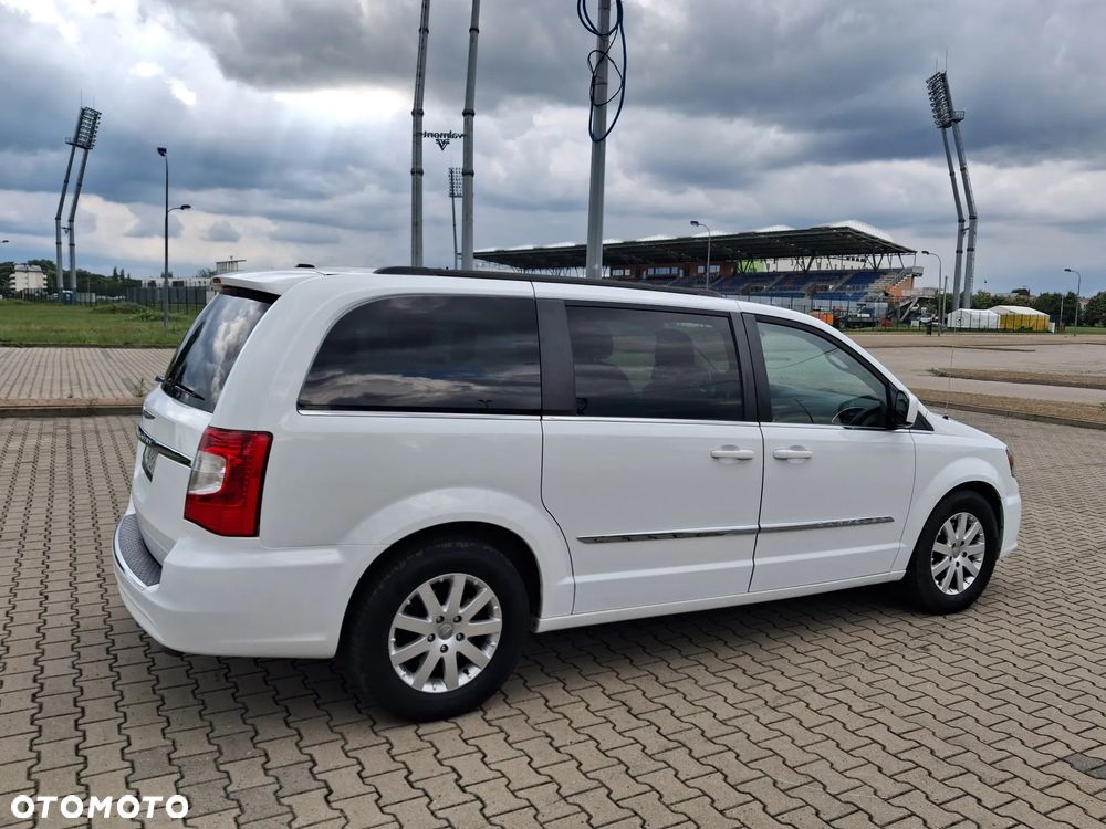 Chrysler Town & Country 3.6 Touring - 14