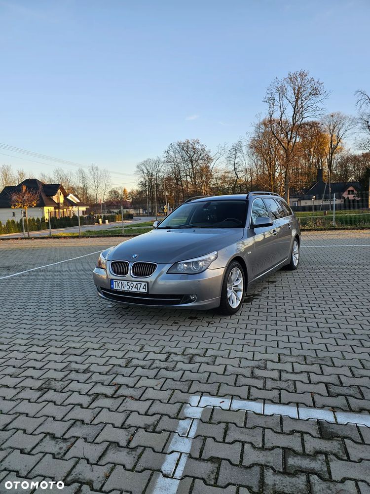 BMW Seria 5 520d Touring Edition Lifestyle - 1