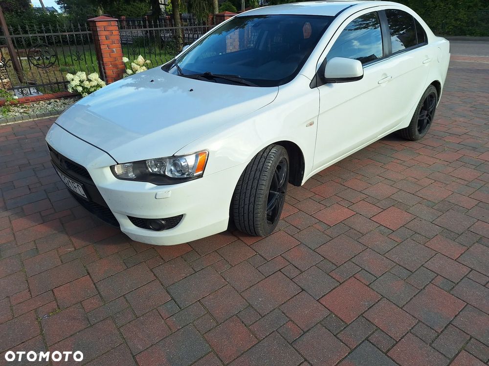 Mitsubishi Lancer 1.6 Inform - 11